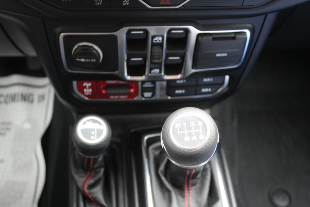 2023 Jeep Gladiator Rubicon Manual | Roscoe, IL | Autoland Outlets 2023 Jeep Gladiator Rubicon Manual | Roscoe, IL | Autoland Outlets