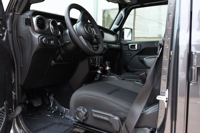 2023 Jeep Gladiator Sport 3 Piece Hard Top Back up Camera Uconnect XM