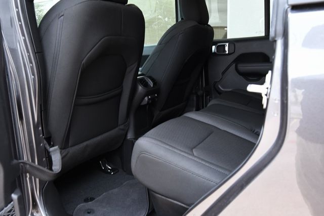 2023 Jeep Gladiator Sport 3 Piece Hard Top Back up Camera Uconnect XM 2023 Jeep Gladiator Sport 3 Piece Hard Top Back up Camera Uconnect XM