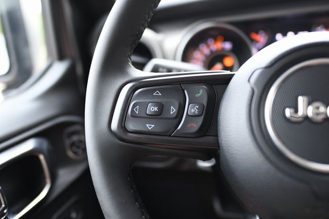 2023 Jeep Gladiator Sport 3 Piece Hard Top Back up Camera Uconnect XM 2023 Jeep Gladiator Sport 3 Piece Hard Top Back up Camera Uconnect XM