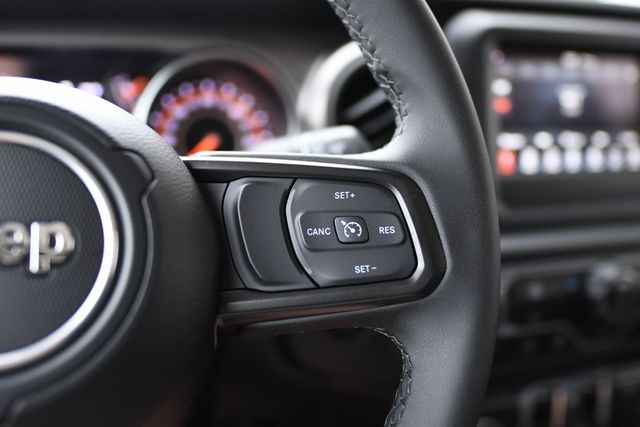 2023 Jeep Gladiator Sport 3 Piece Hard Top Back up Camera Uconnect XM 2023 Jeep Gladiator Sport 3 Piece Hard Top Back up Camera Uconnect XM