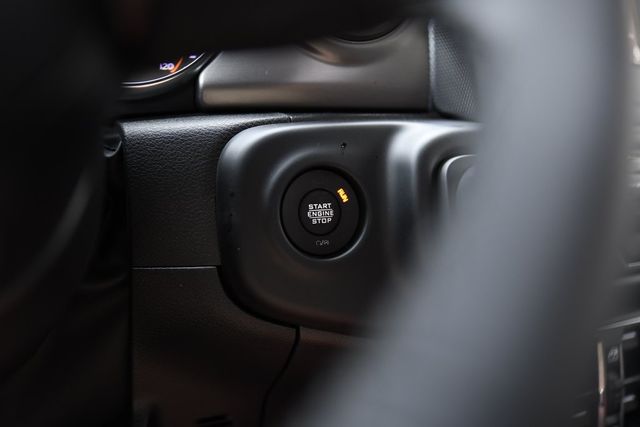 2023 Jeep Gladiator Sport 3 Piece Hard Top Back up Camera Uconnect XM