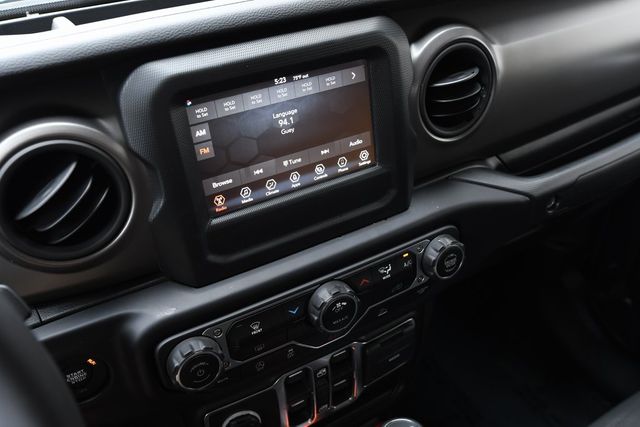 2023 Jeep Gladiator Sport 3 Piece Hard Top Back up Camera Uconnect XM 2023 Jeep Gladiator Sport 3 Piece Hard Top Back up Camera Uconnect XM