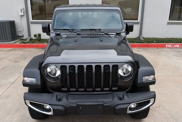 2023 Jeep Gladiator Sport 3 Piece Hard Top Back up Camera Uconnect XM 2023 Jeep Gladiator Sport 3 Piece Hard Top Back up Camera Uconnect XM
