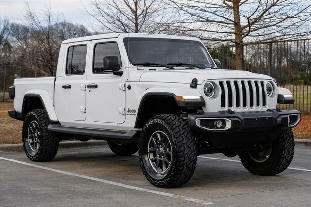 2023 Jeep Gladiator Overland