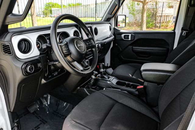 2023 Jeep Gladiator Sport 2023 Jeep Gladiator Sport