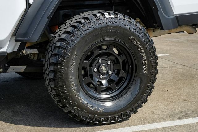 2023 Jeep Gladiator Sport