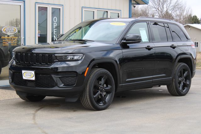 2023 Jeep Grand Cherokee Altitude 4x4