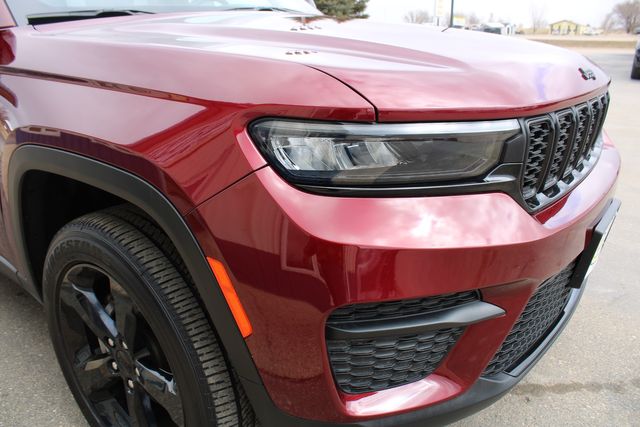 2023 Jeep Grand Cherokee Altitude 4x4