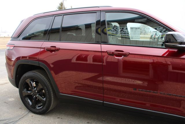 2023 Jeep Grand Cherokee Altitude 4x4