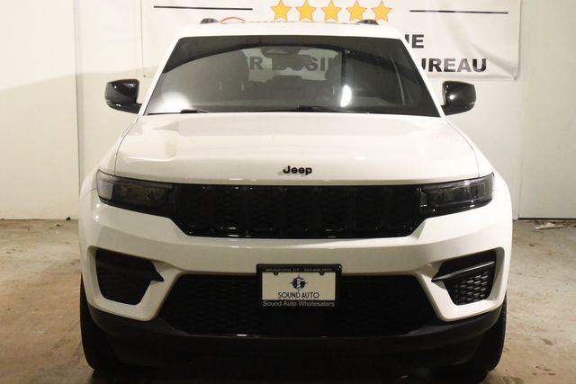 2023 Jeep Grand Cherokee Altitude | Branford, CT | Sound Auto Wholesalers