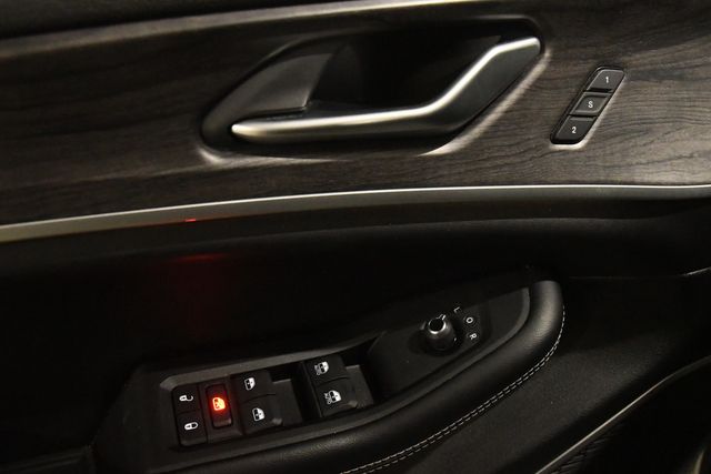 2023 Jeep Grand Cherokee 30th Anniversary 4xe | Branford, CT | Sound Auto Wholesalers 2023 Jeep Grand Cherokee 30th Anniversary 4xe | Branford, CT | Sound Auto Wholesalers