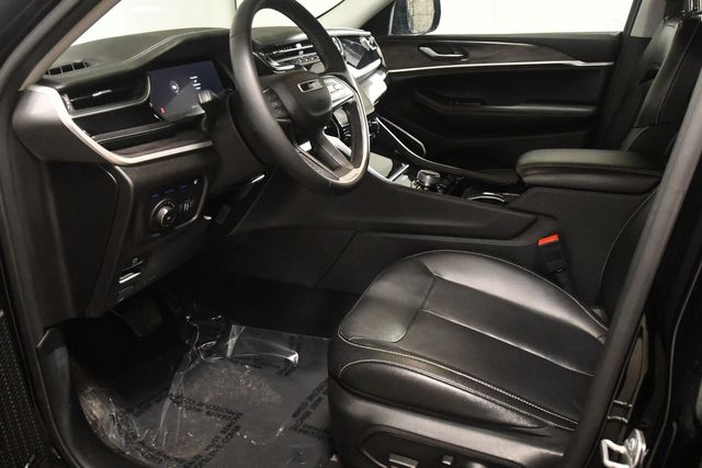 2023 Jeep Grand Cherokee 30th Anniversary 4xe | Branford, CT | Sound Auto Wholesalers