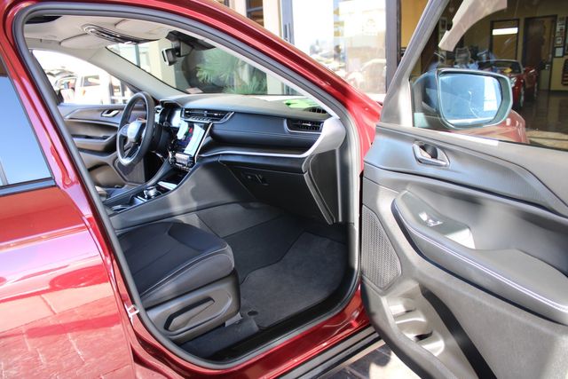 2023 Jeep Grand Cherokee Laredo X | Bullhead City, AZ | Automobile Consulting Services 2023 Jeep Grand Cherokee Laredo X | Bullhead City, AZ | Automobile Consulting Services