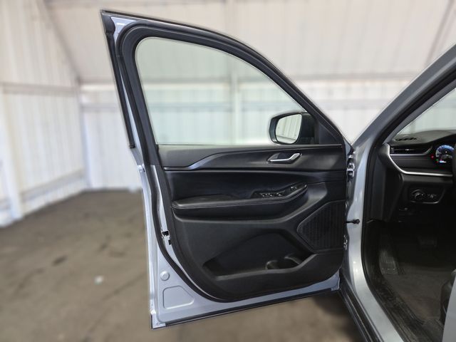 2023 Jeep Grand Cherokee Laredo | Houston, TX | Texas Star Motors 2023 Jeep Grand Cherokee Laredo | Houston, TX | Texas Star Motors