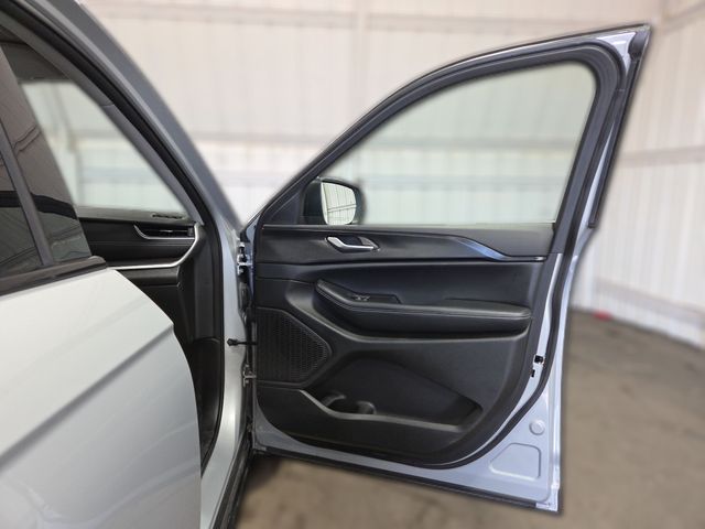 2023 Jeep Grand Cherokee Laredo | Houston, TX | Texas Star Motors 2023 Jeep Grand Cherokee Laredo | Houston, TX | Texas Star Motors