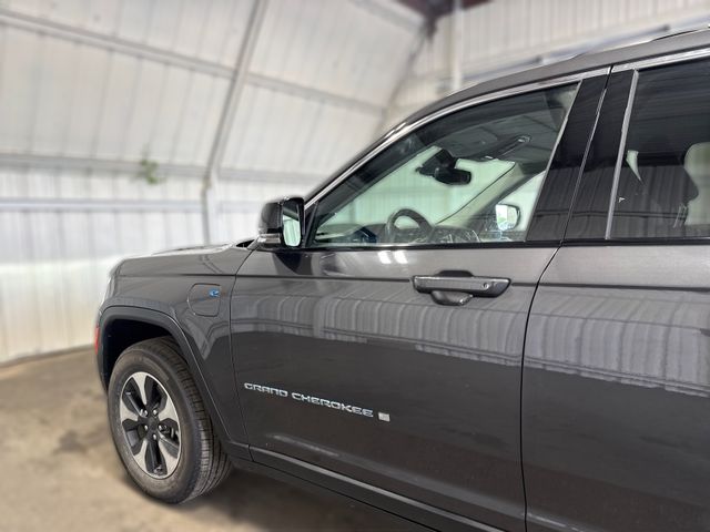 2023 Jeep GRAND CHEROKEE LIMITED 4XE | Houston, TX | Texas Star Motors 2023 Jeep GRAND CHEROKEE LIMITED 4XE | Houston, TX | Texas Star Motors