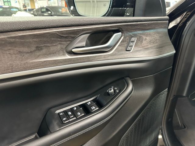 2023 Jeep Grand Cherokee Limited | Irving, Texas | Hopper Motorplex 2023 Jeep Grand Cherokee Limited | Irving, Texas | Hopper Motorplex