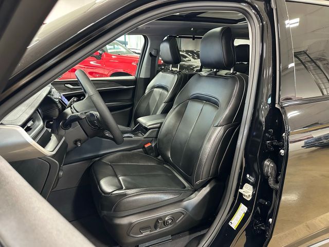 2023 Jeep Grand Cherokee Limited | Irving, Texas | Hopper Motorplex 2023 Jeep Grand Cherokee Limited | Irving, Texas | Hopper Motorplex