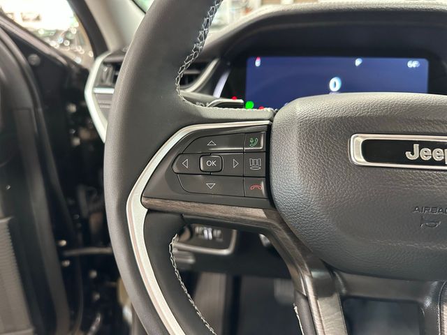 2023 Jeep Grand Cherokee Limited | Irving, Texas | Hopper Motorplex 2023 Jeep Grand Cherokee Limited | Irving, Texas | Hopper Motorplex