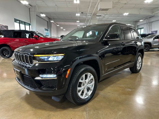 2023 Jeep Grand Cherokee Limited | Irving, Texas | Hopper Motorplex 2023 Jeep Grand Cherokee Limited | Irving, Texas | Hopper Motorplex
