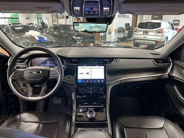 2023 Jeep Grand Cherokee Limited | Irving, Texas | Hopper Motorplex 2023 Jeep Grand Cherokee Limited | Irving, Texas | Hopper Motorplex