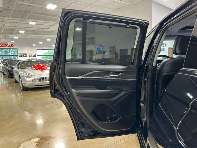 2023 Jeep Grand Cherokee Limited | Irving, Texas | Hopper Motorplex 2023 Jeep Grand Cherokee Limited | Irving, Texas | Hopper Motorplex