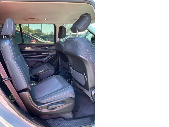 2023 Jeep Grand Cherokee L Laredo 2023 Jeep Grand Cherokee L Laredo