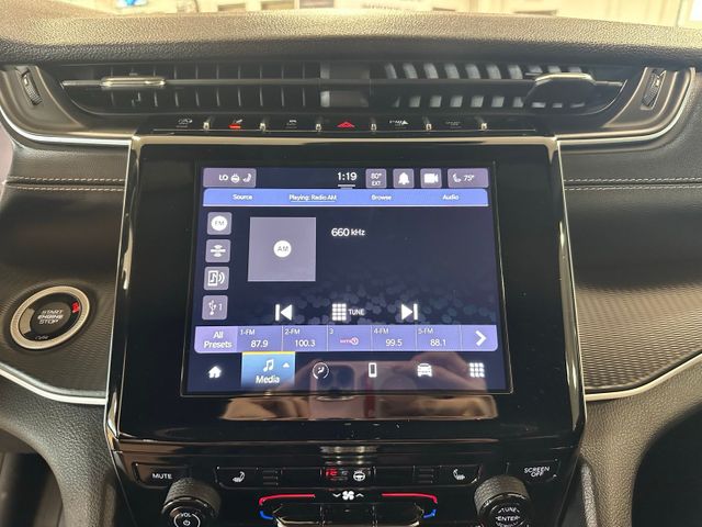 2023 Jeep Grand Cherokee L Altitude | Irving, Texas | Hopper Motorplex 2023 Jeep Grand Cherokee L Altitude | Irving, Texas | Hopper Motorplex