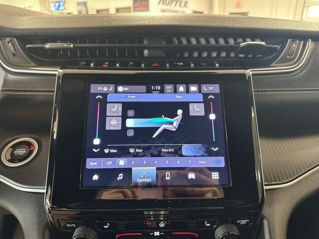 2023 Jeep Grand Cherokee L Altitude | Irving, Texas | Hopper Motorplex 2023 Jeep Grand Cherokee L Altitude | Irving, Texas | Hopper Motorplex