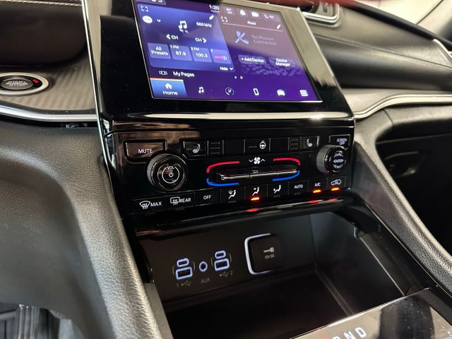 2023 Jeep Grand Cherokee L Altitude | Irving, Texas | Hopper Motorplex 2023 Jeep Grand Cherokee L Altitude | Irving, Texas | Hopper Motorplex