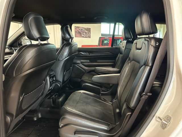 2023 Jeep Grand Cherokee L Altitude | Irving, Texas | Hopper Motorplex 2023 Jeep Grand Cherokee L Altitude | Irving, Texas | Hopper Motorplex