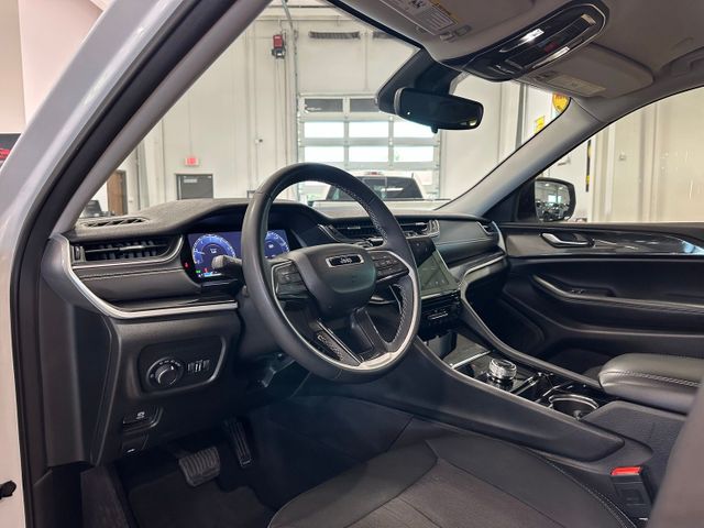 2023 Jeep Grand Cherokee L Laredo 4WD | Irving, Texas | Hopper Motorplex 2023 Jeep Grand Cherokee L Laredo 4WD | Irving, Texas | Hopper Motorplex
