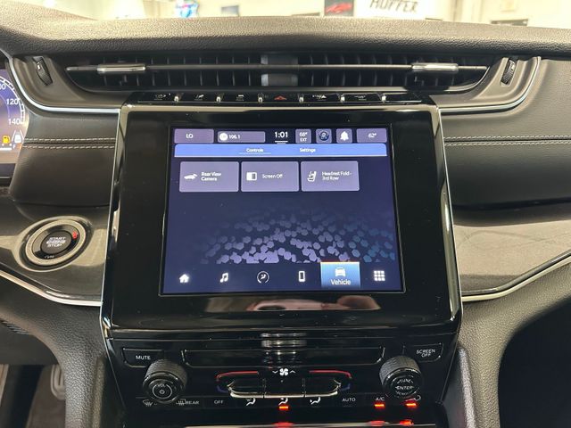 2023 Jeep Grand Cherokee L Laredo 4WD | Irving, Texas | Hopper Motorplex