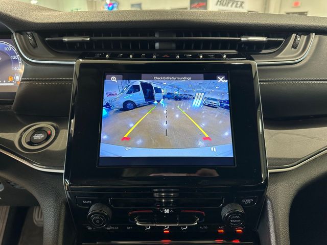 2023 Jeep Grand Cherokee L Laredo 4WD | Irving, Texas | Hopper Motorplex