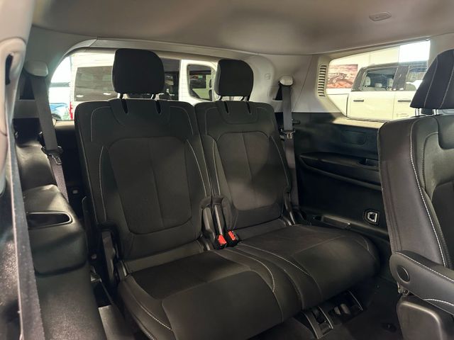 2023 Jeep Grand Cherokee L Laredo 4WD | Irving, Texas | Hopper Motorplex