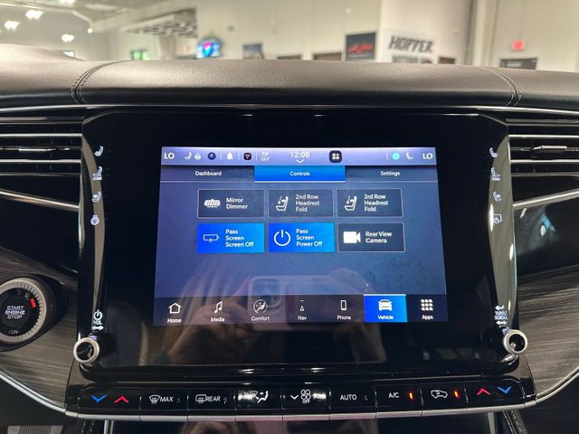 2023 Jeep Wagoneer Series III Preferred Equip | Irving, Texas | Hopper Motorplex 2023 Jeep Wagoneer Series III Preferred Equip | Irving, Texas | Hopper Motorplex