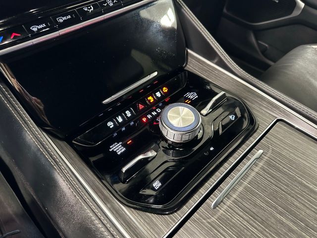 2023 Jeep Wagoneer Series III Preferred Equip | Irving, Texas | Hopper Motorplex 2023 Jeep Wagoneer Series III Preferred Equip | Irving, Texas | Hopper Motorplex