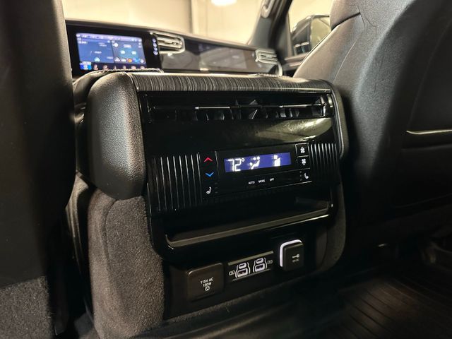 2023 Jeep Wagoneer Series III Preferred Equip | Irving, Texas | Hopper Motorplex 2023 Jeep Wagoneer Series III Preferred Equip | Irving, Texas | Hopper Motorplex