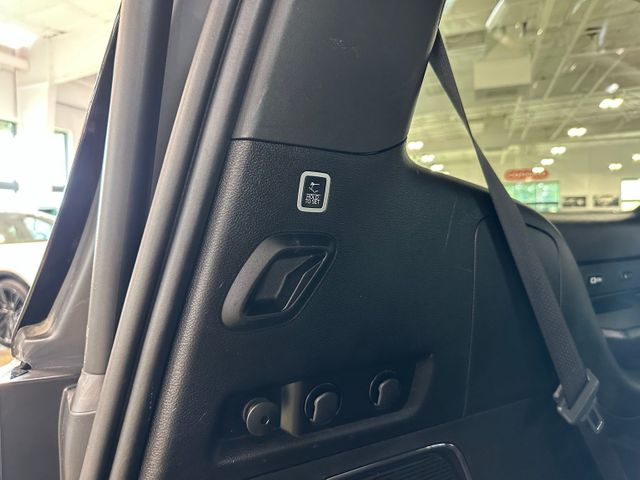 2023 Jeep Wagoneer Series III Preferred Equip | Irving, Texas | Hopper Motorplex 2023 Jeep Wagoneer Series III Preferred Equip | Irving, Texas | Hopper Motorplex