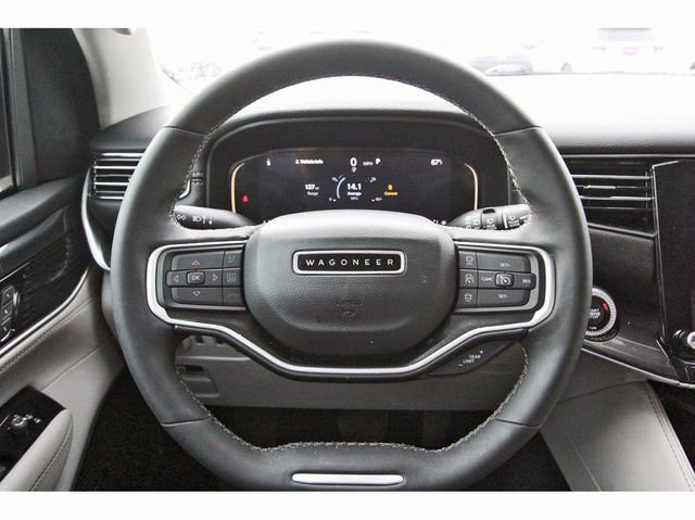 2023 Jeep Wagoneer Base