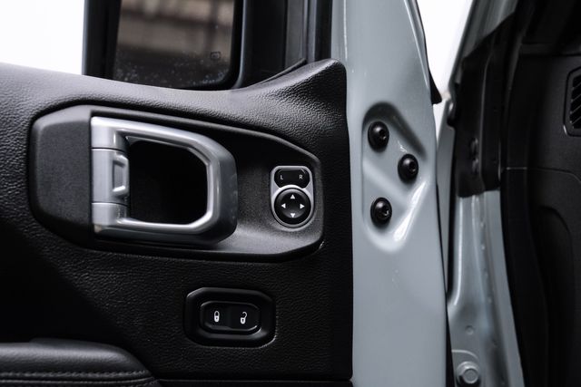 2023 Jeep Wrangler Unlimited Sahara 4x4 SKY TOP, LIFTED, BUMPERS, 33K | Carrollton, TX | Texas Vehicle Exchange