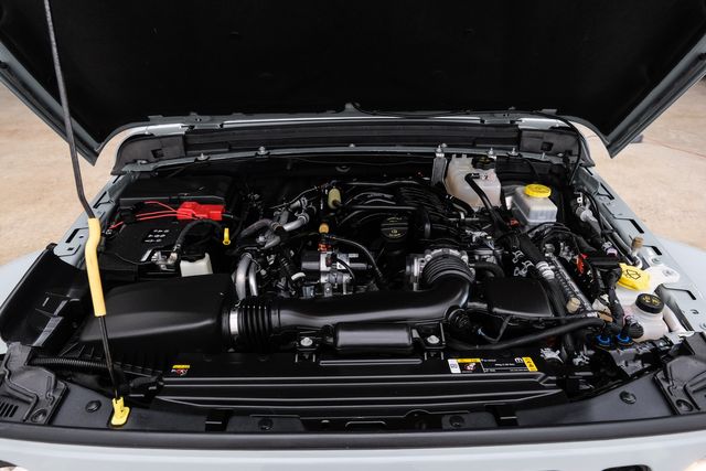 2023 Jeep Wrangler Unlimited Sahara 4x4 SKY TOP, LIFTED, BUMPERS, 33K | Carrollton, TX | Texas Vehicle Exchange