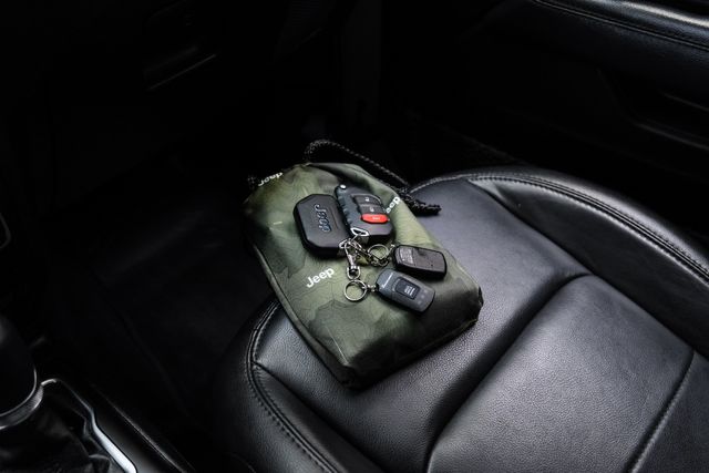 2023 Jeep Wrangler Unlimited Sahara 4x4 SKY TOP, LIFTED, BUMPERS, 33K | Carrollton, TX | Texas Vehicle Exchange 2023 Jeep Wrangler Unlimited Sahara 4x4 SKY TOP, LIFTED, BUMPERS, 33K | Carrollton, TX | Texas Vehicle Exchange