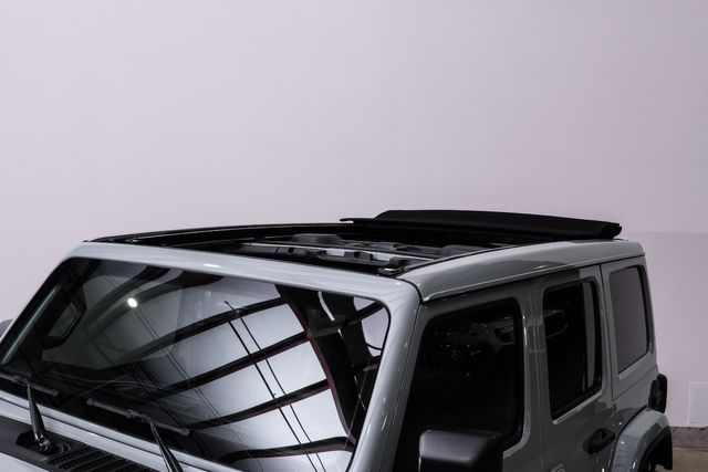 2023 Jeep Wrangler Unlimited Sahara 4x4 SKY TOP, LIFTED, BUMPERS, 33K | Carrollton, TX | Texas Vehicle Exchange