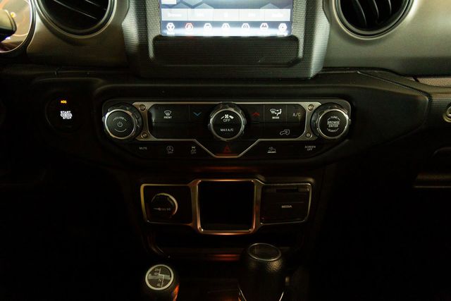 2023 Jeep Wrangler Unlimited Soft Top Sport