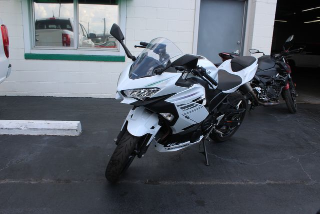 2023 Kawasaki Ninja 400 ABS | Granite City, Illinois | MasterCars Company Inc. 2023 Kawasaki Ninja 400 ABS | Granite City, Illinois | MasterCars Company Inc.