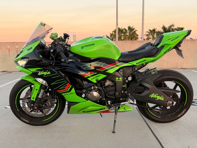 2023 Kawasaki Ninja ZX-6R KRT  | Dania Beach, Florida | Top Gear Inc.