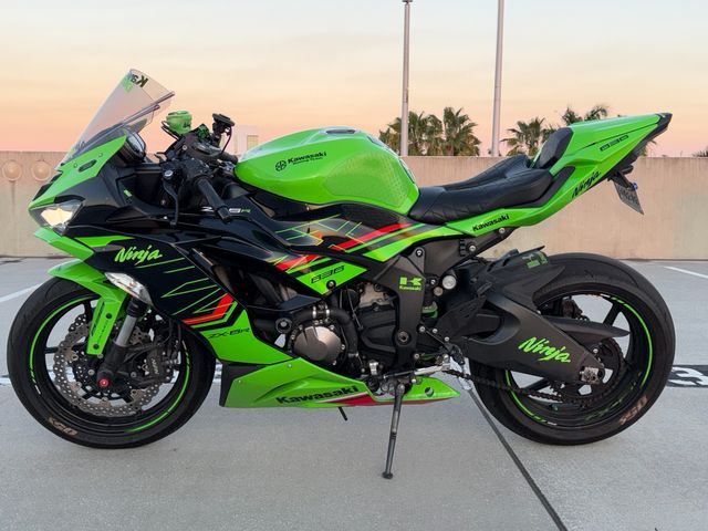 2023 Kawasaki Ninja ZX-6R KRT  | Dania Beach, Florida | Top Gear Inc.