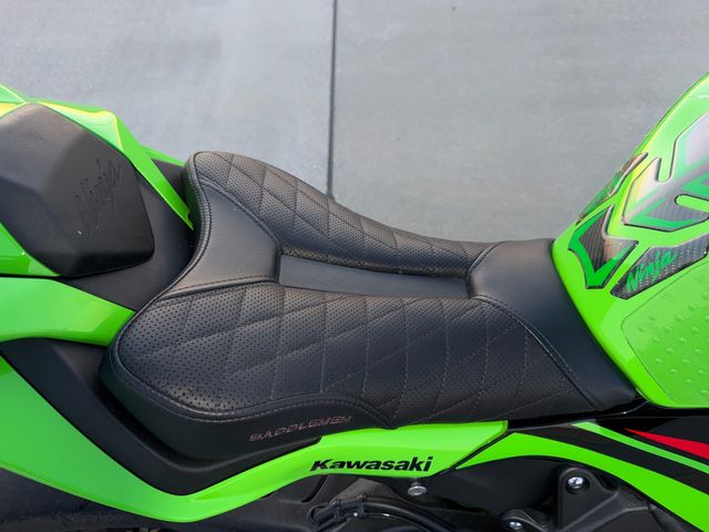 2023 Kawasaki Ninja ZX-6R KRT | Dania Beach, Florida | Top Gear Inc. 2023 Kawasaki Ninja ZX-6R KRT | Dania Beach, Florida | Top Gear Inc.